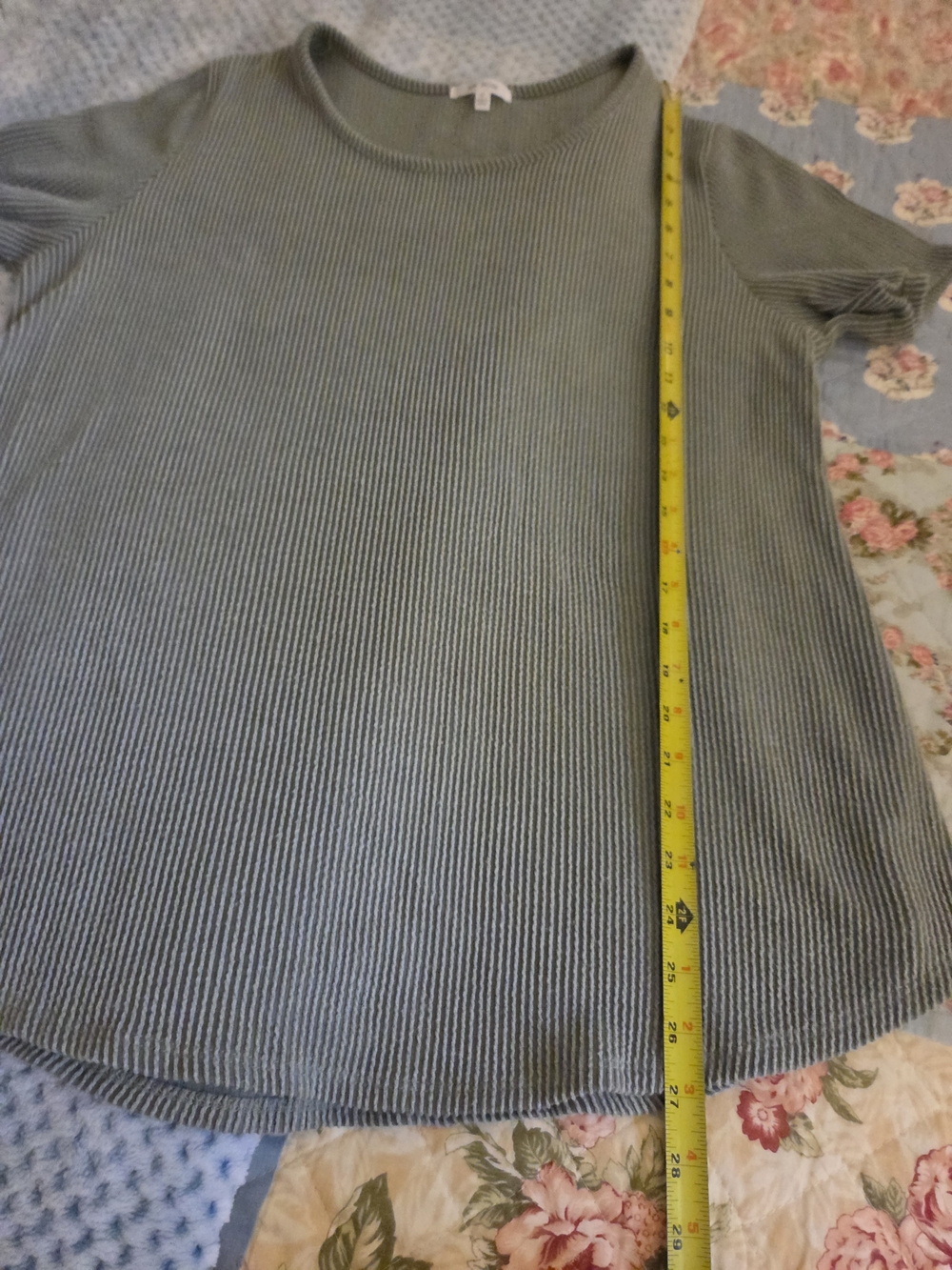 Plus Size Ribbed Short-Sleeve Tee - Picture 5 of 5